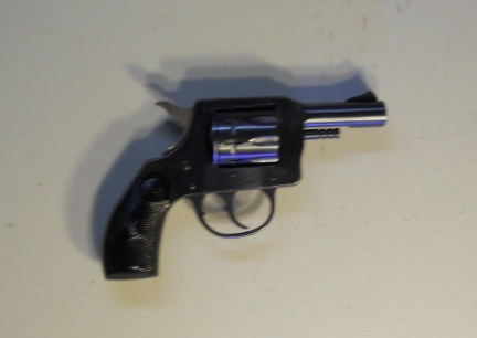 H&R 9shot pistol 2012-04-29